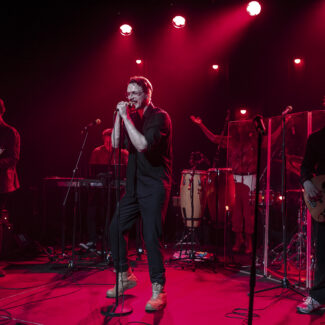 Must Kast 12: Kutse tantsule