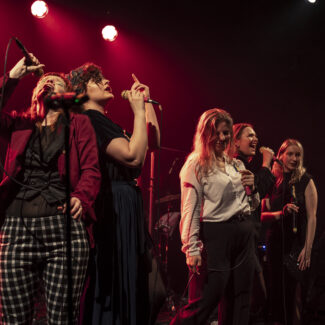 Must Kast 12: Kutse tantsule